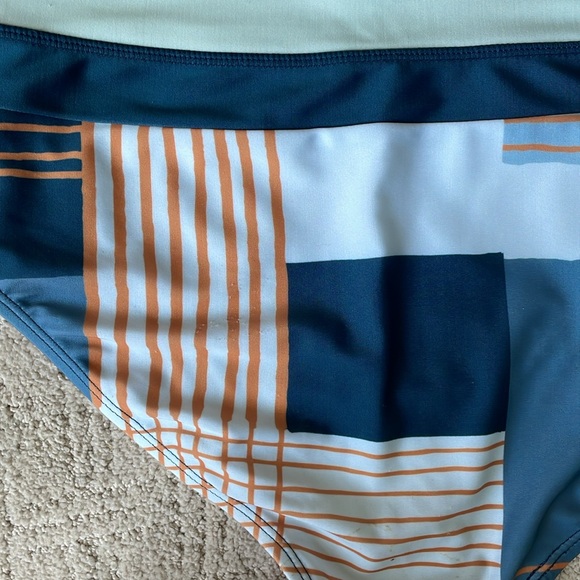 Women’s Nani two piece bathingsuit - Picture 5 of 8